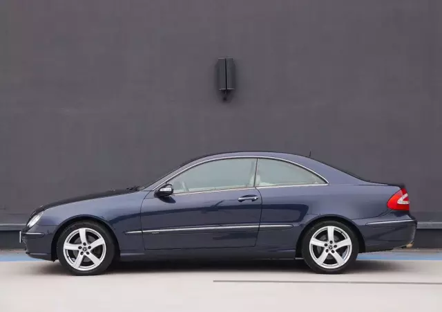 MERCEDES-BENZ CLK 