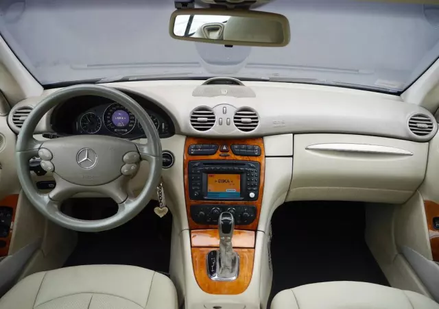 MERCEDES-BENZ CLK 