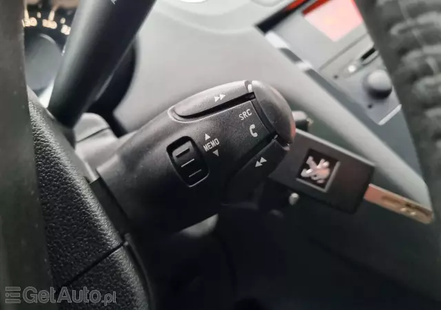 PEUGEOT 5008 1.6 BlueHDi Active 7os