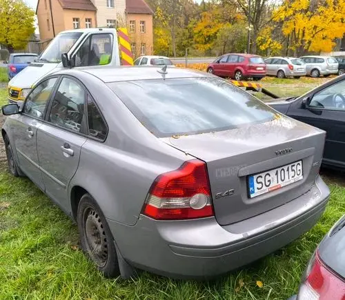 VOLVO S40 