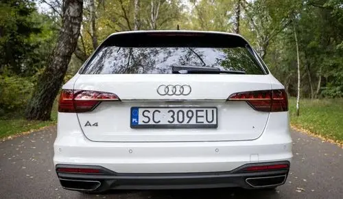 AUDI A4 