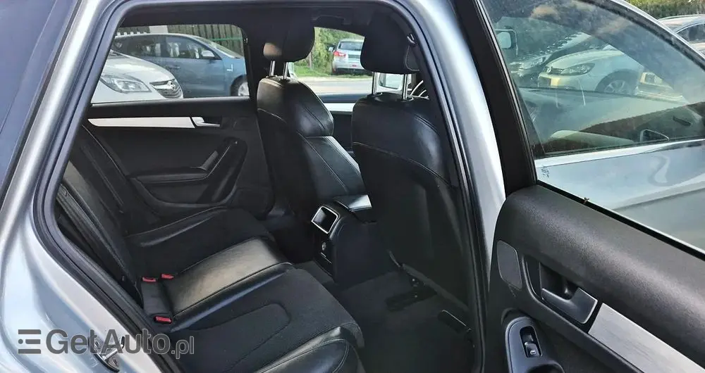 AUDI A4 Ver-1-8-tfsi-s-line-sportpaket-plus-