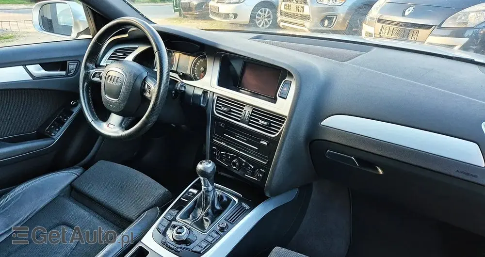 AUDI A4 Ver-1-8-tfsi-s-line-sportpaket-plus-