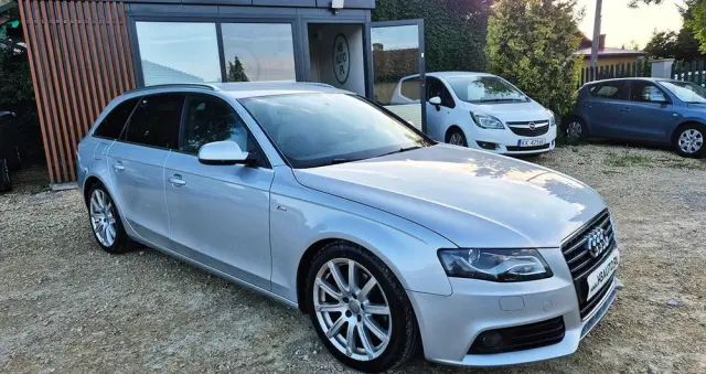 AUDI A4 Ver-1-8-tfsi-s-line-sportpaket-plus-