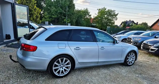 AUDI A4 Ver-1-8-tfsi-s-line-sportpaket-plus-