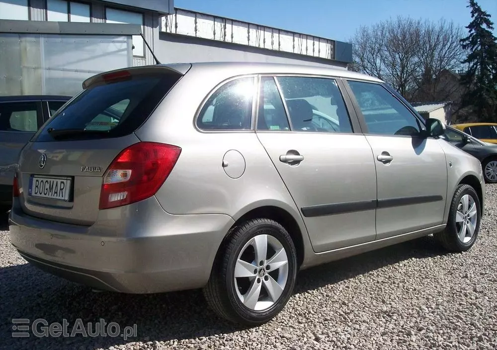 SKODA Fabia 1.4 16V Ambition