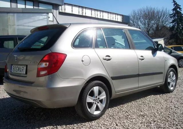 SKODA Fabia 1.4 16V Ambition