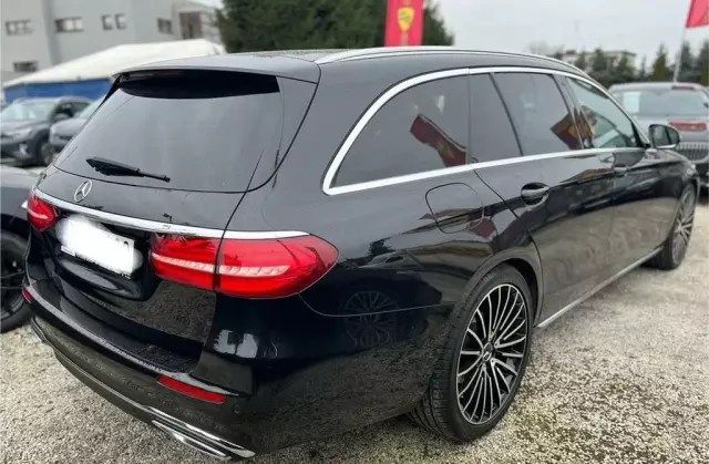 MERCEDES-BENZ Klasa E 