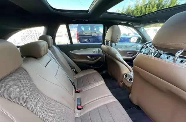 MERCEDES-BENZ Klasa E 