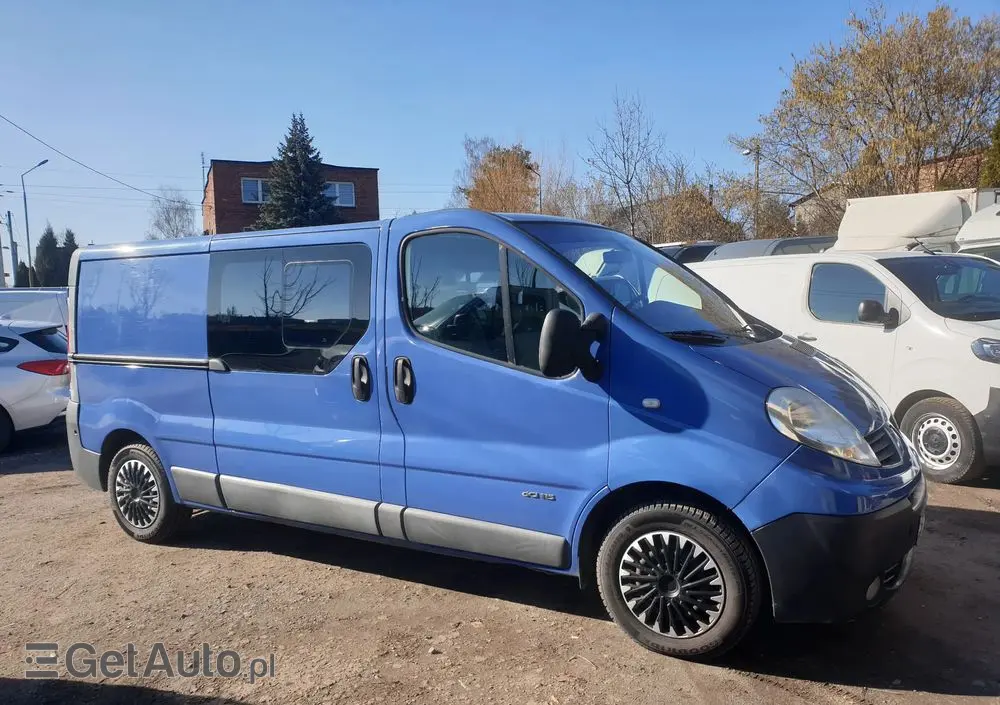 RENAULT Trafic 
