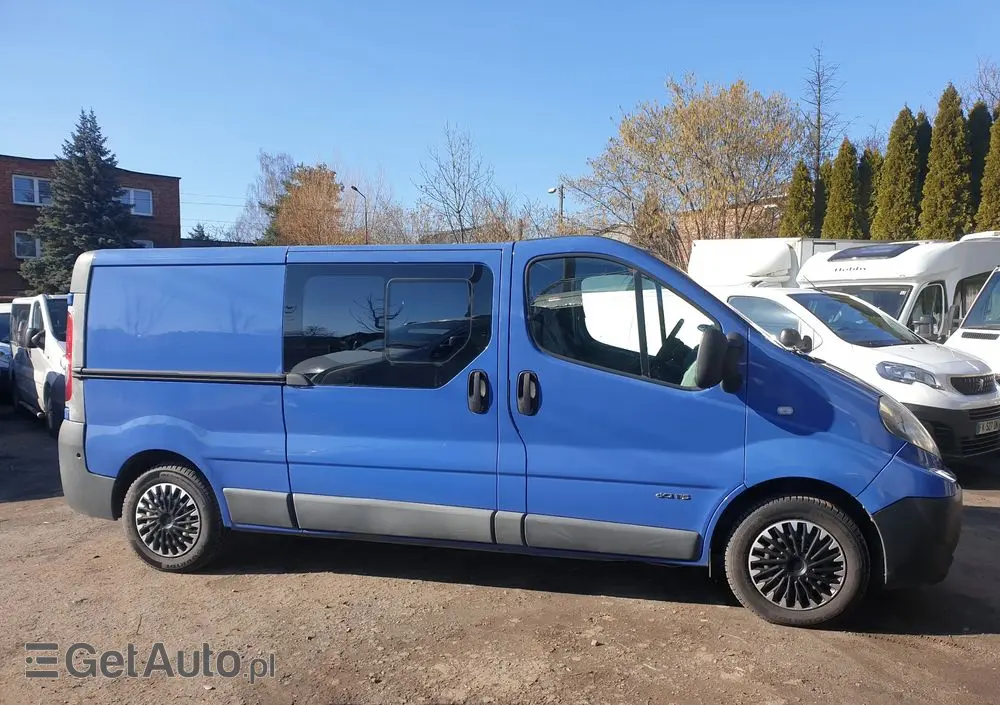 RENAULT Trafic 