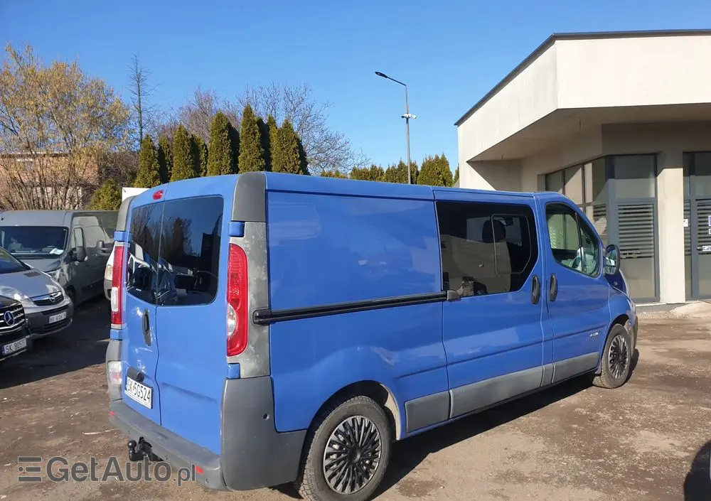RENAULT Trafic 