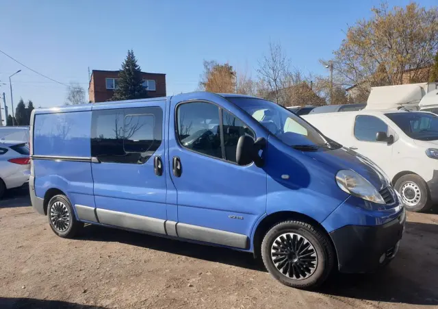 RENAULT Trafic 
