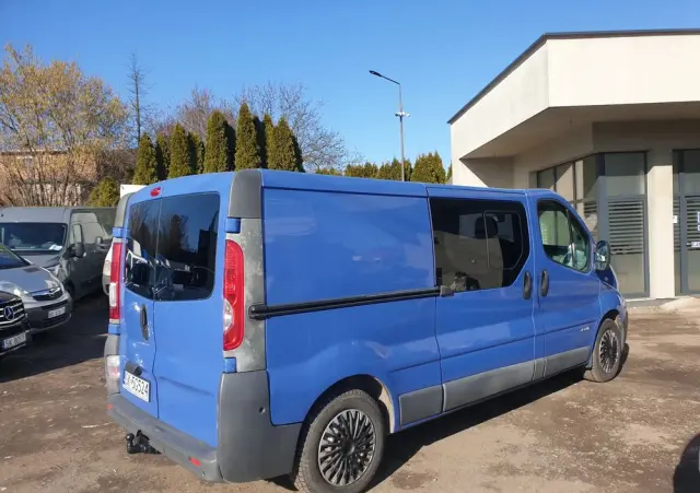 RENAULT Trafic 