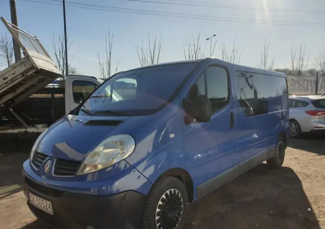 RENAULT Trafic 