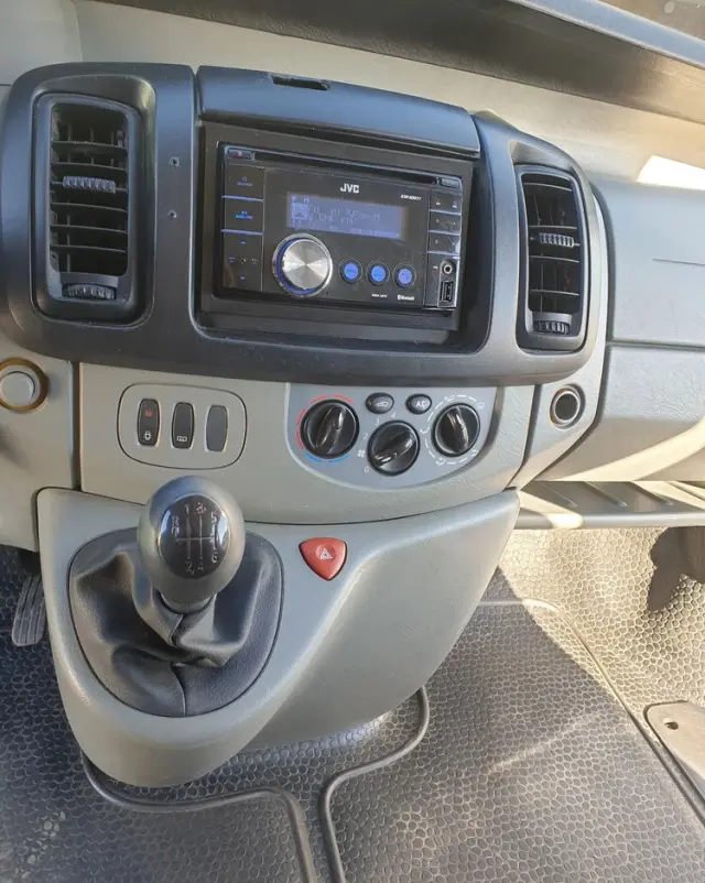 RENAULT Trafic 