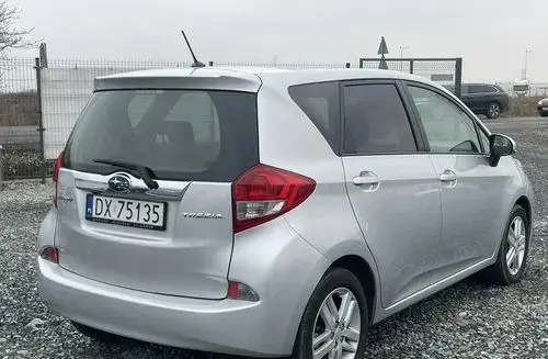 SUBARU Trezia 