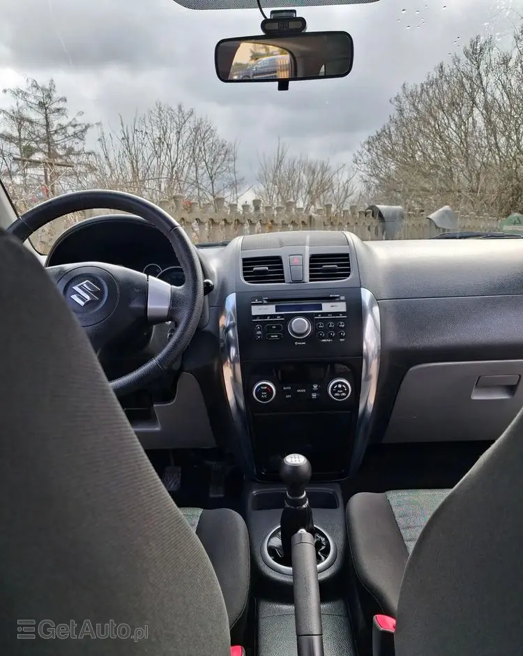 SUZUKI SX4 