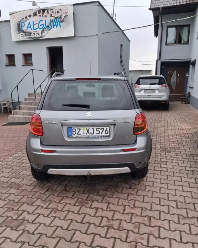 SUZUKI SX4 