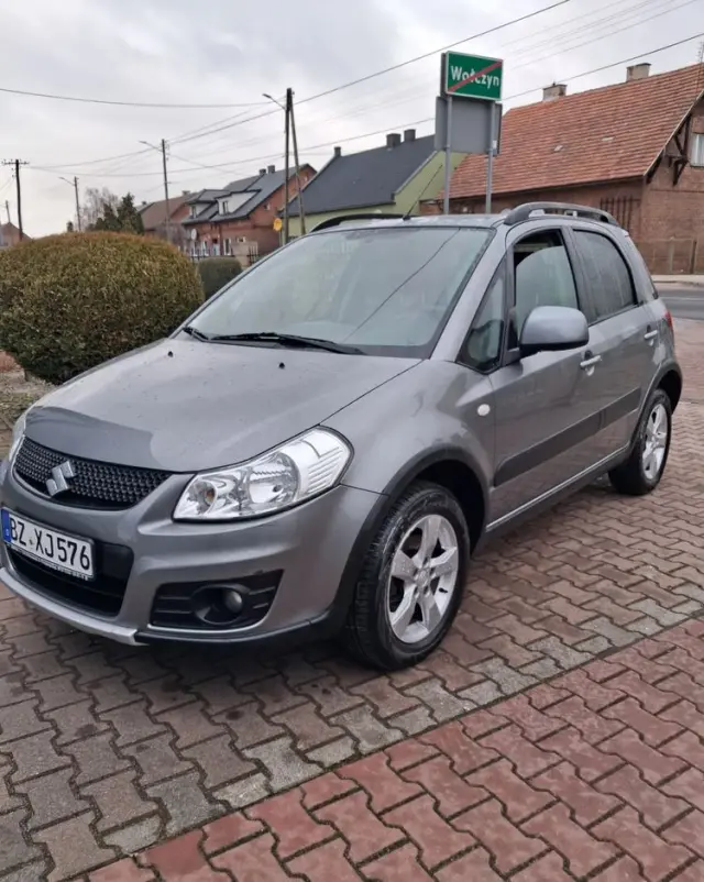 SUZUKI SX4 
