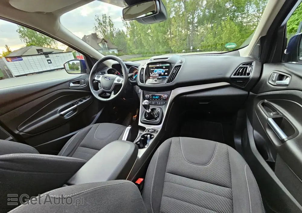 FORD Kuga 1.5 EcoBoost 2x4 SYNC