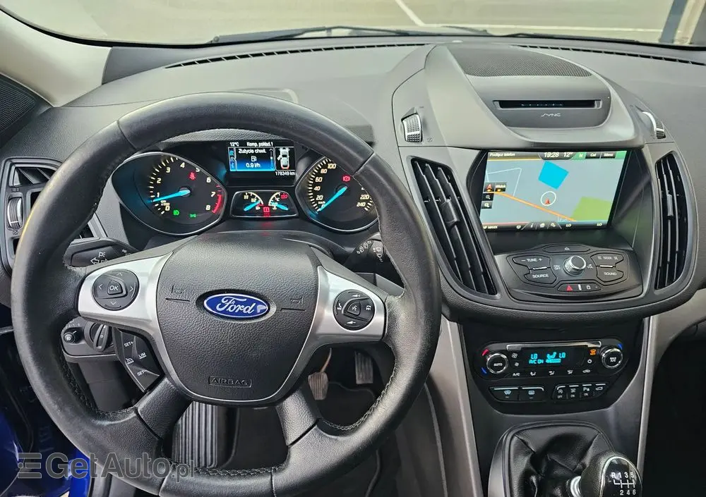 FORD Kuga 1.5 EcoBoost 2x4 SYNC