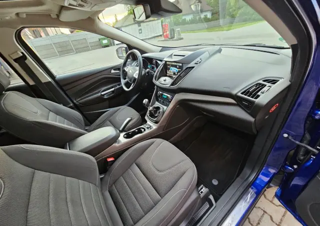 FORD Kuga 1.5 EcoBoost 2x4 SYNC