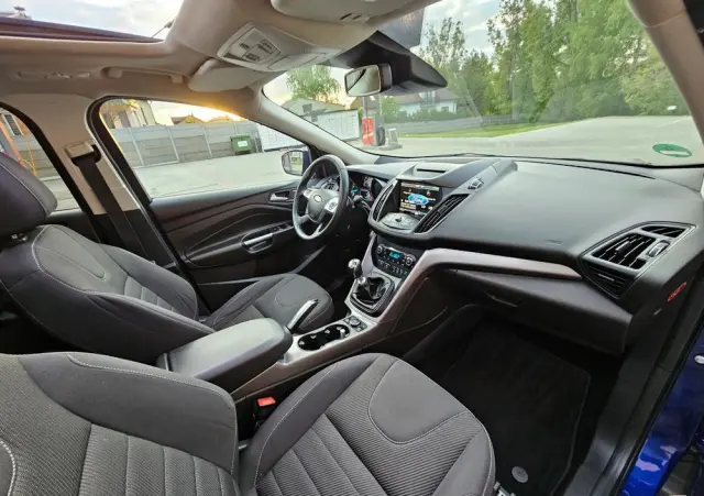 FORD Kuga 1.5 EcoBoost 2x4 SYNC