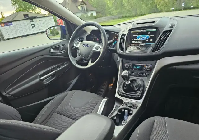 FORD Kuga 1.5 EcoBoost 2x4 SYNC