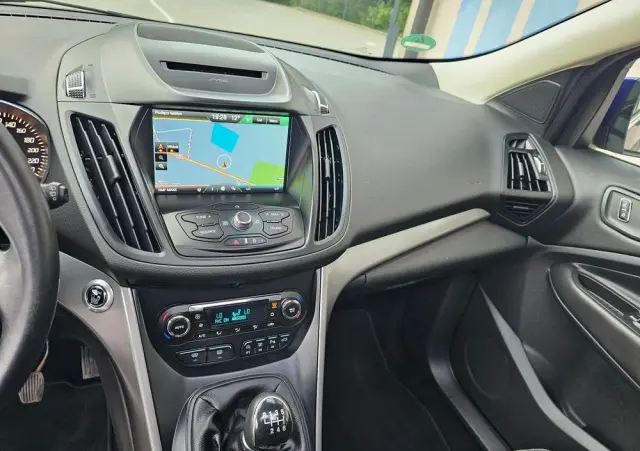 FORD Kuga 1.5 EcoBoost 2x4 SYNC