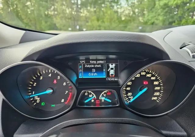 FORD Kuga 1.5 EcoBoost 2x4 SYNC