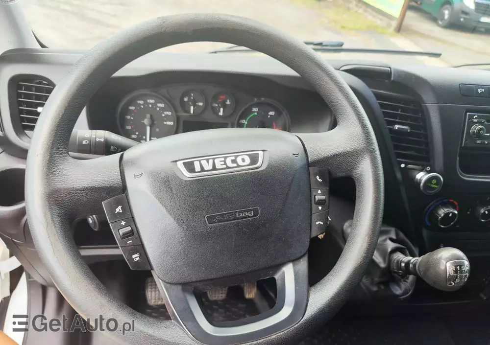 IVECO Daily maxi brygadówka 7 osób 