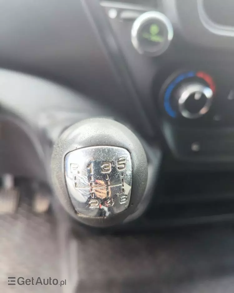 IVECO Daily maxi brygadówka 7 osób 