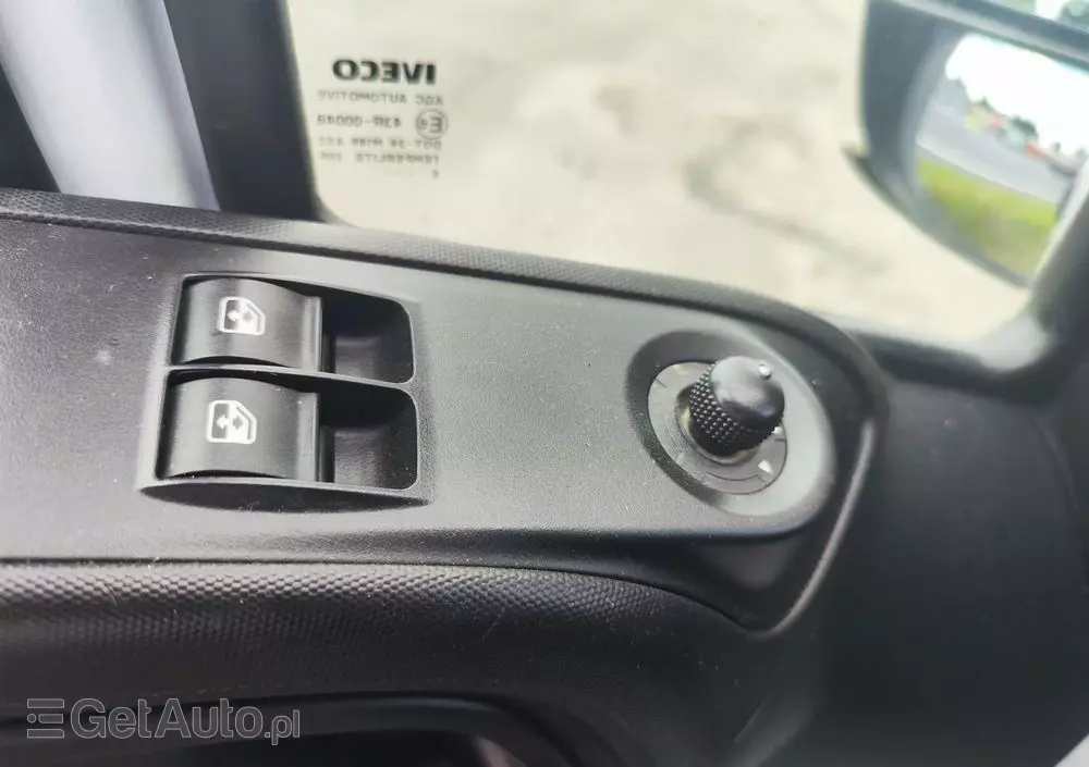 IVECO Daily maxi brygadówka 7 osób 