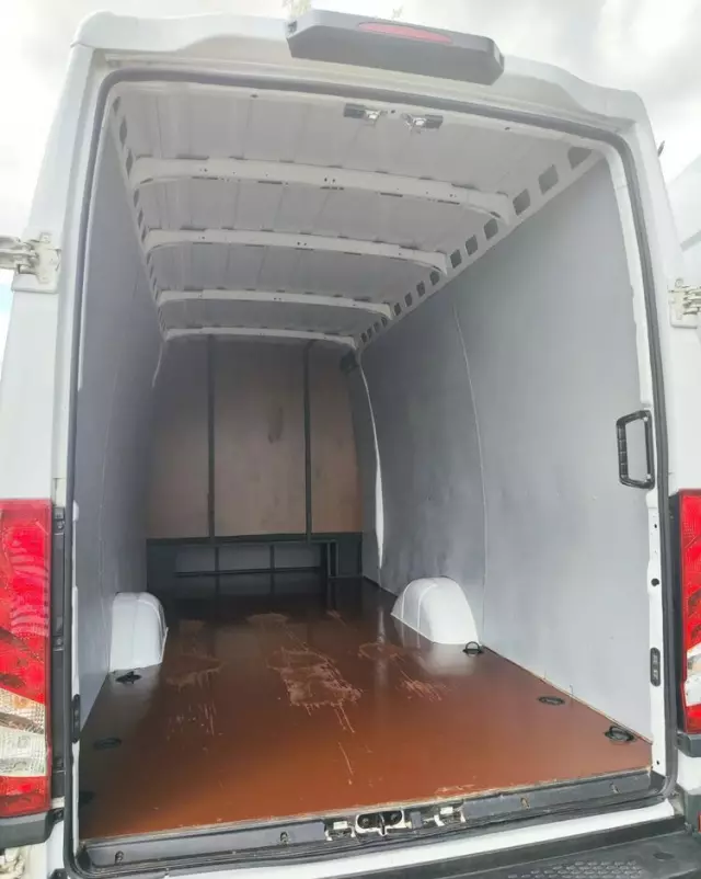 IVECO Daily maxi brygadówka 7 osób 