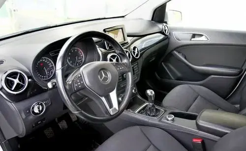 MERCEDES-BENZ Klasa B 