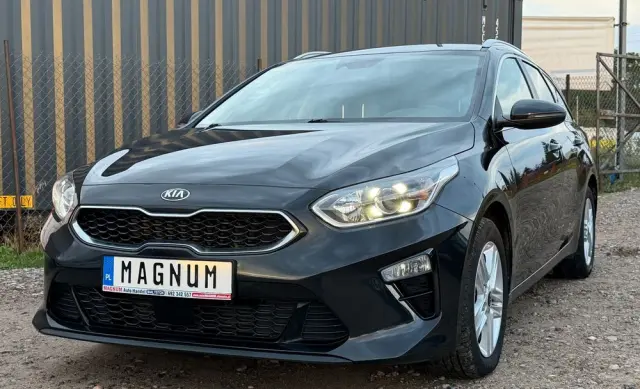 KIA Ceed 1.6 CRDi 136 ISG Dream-Team Edition
