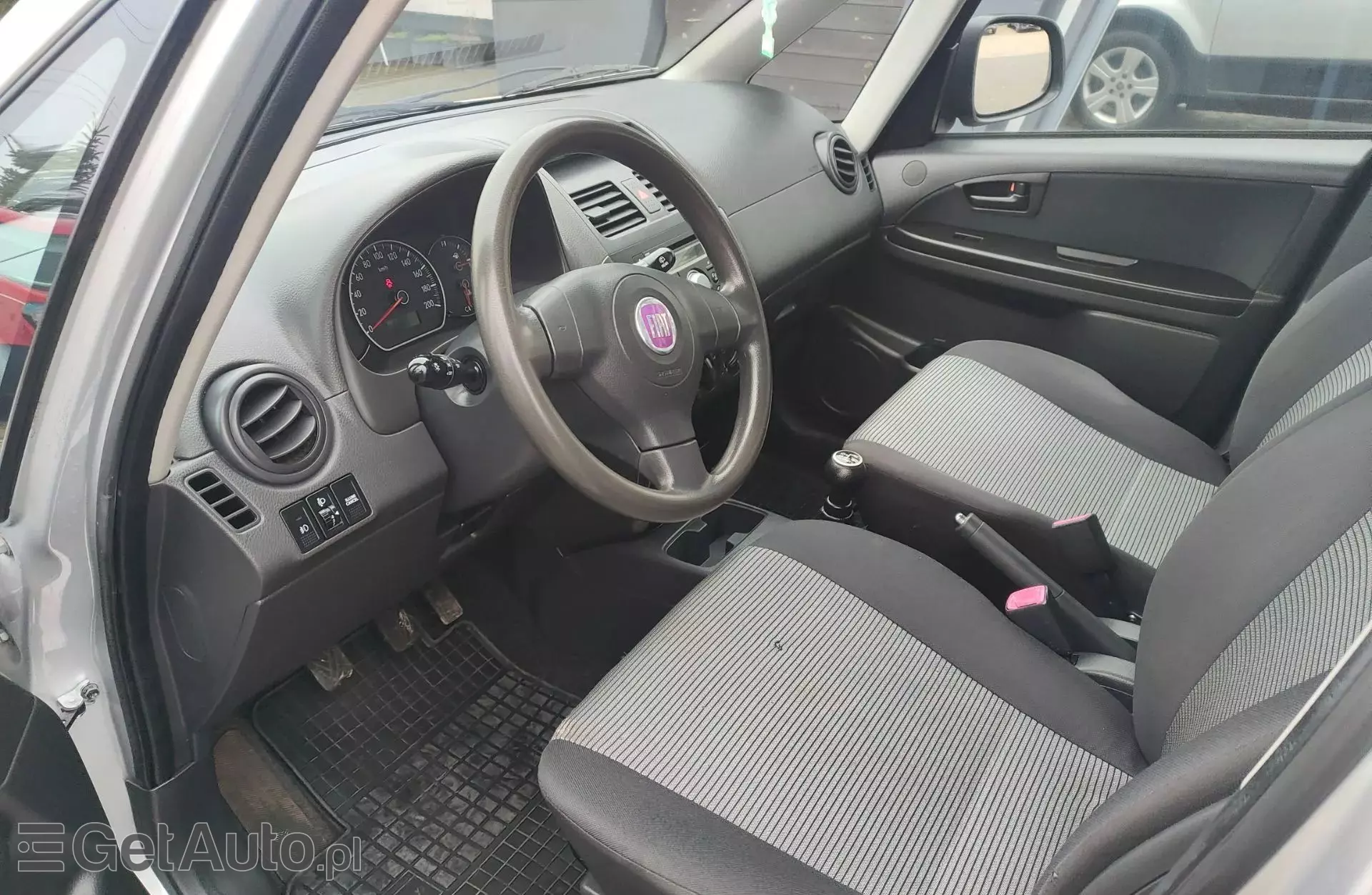 FIAT Sedici 1.6 i 16V (107 KM)