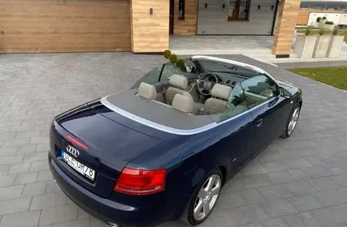 AUDI Cabriolet 