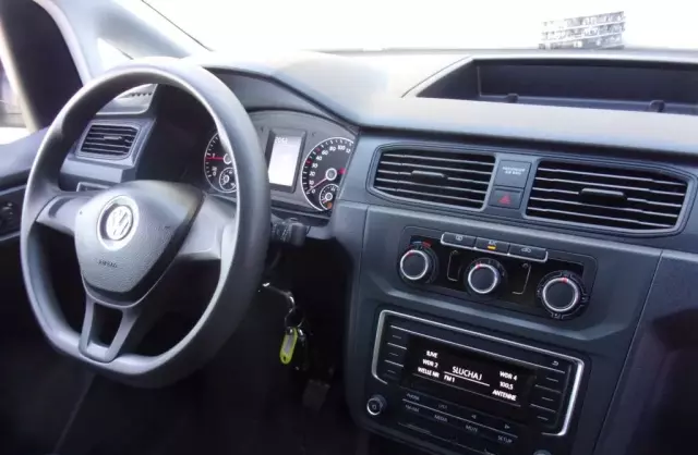 VOLKSWAGEN Caddy 