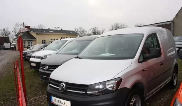 VOLKSWAGEN Caddy 