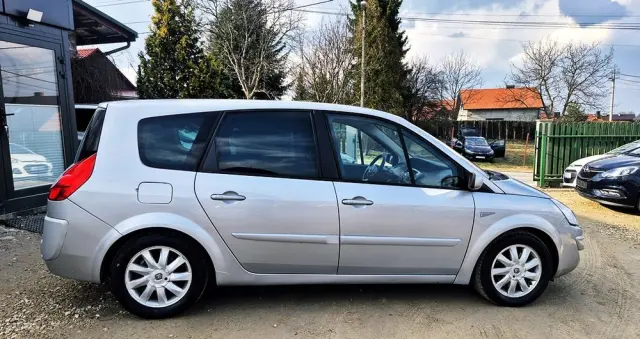 RENAULT Grand Scenic 2.0 16V Privilege