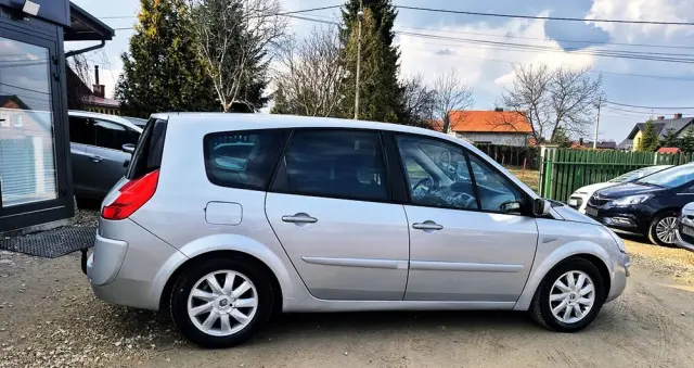 RENAULT Grand Scenic 2.0 16V Privilege