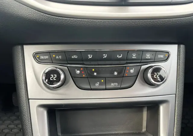 OPEL Astra V 1.4 T Enjoy