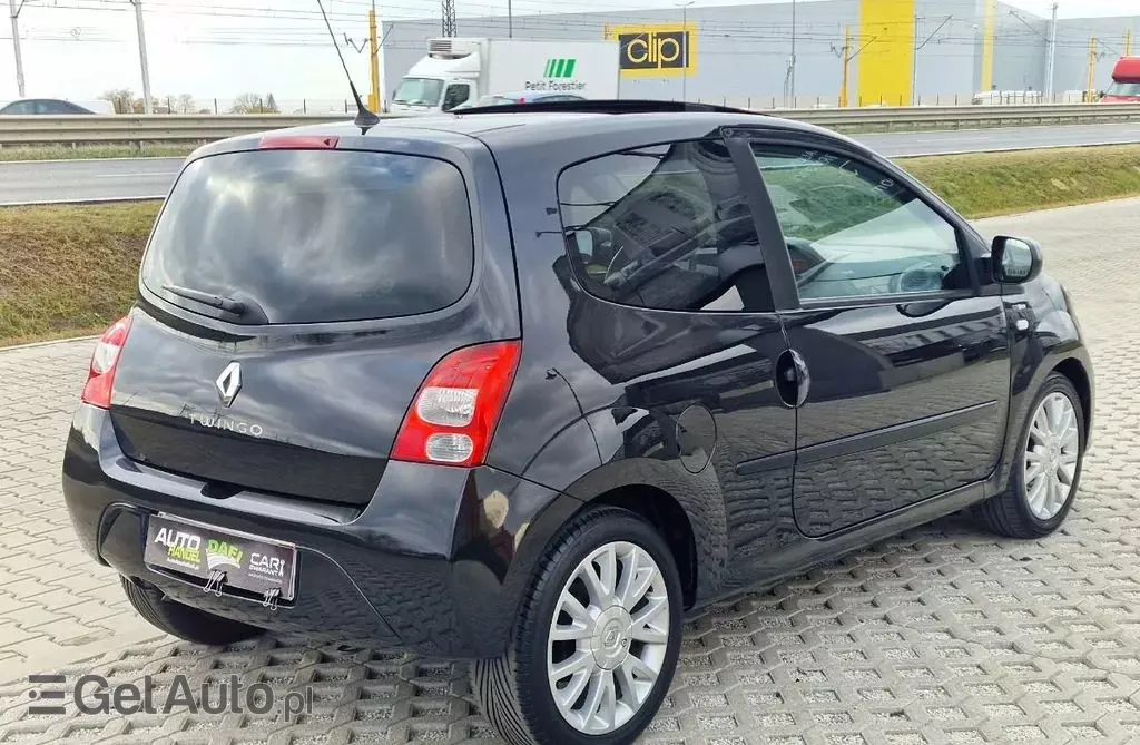 RENAULT Twingo 