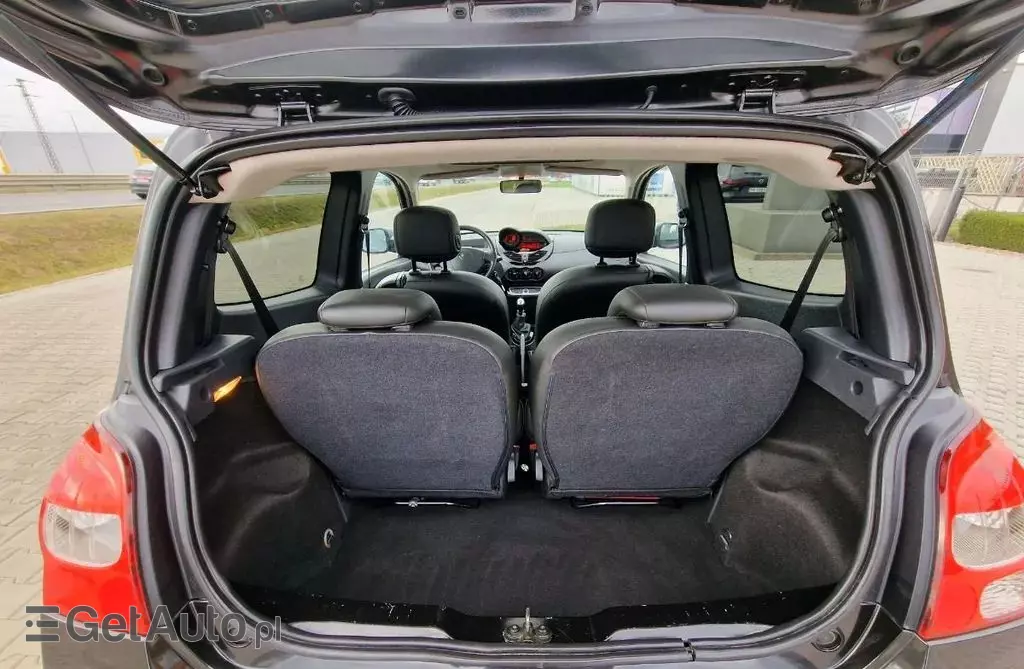 RENAULT Twingo 