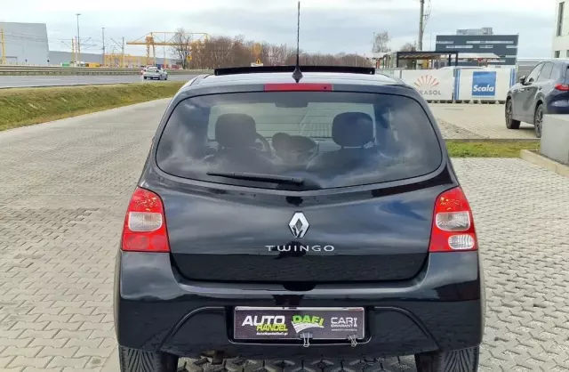 RENAULT Twingo 
