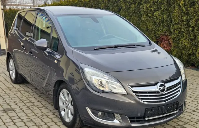 OPEL Meriva 1.4 T Cosmo