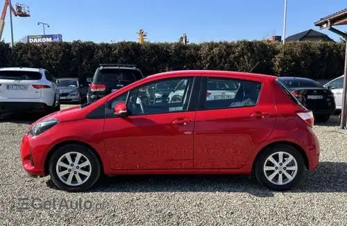 TOYOTA Yaris 