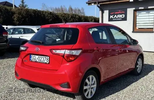 TOYOTA Yaris 